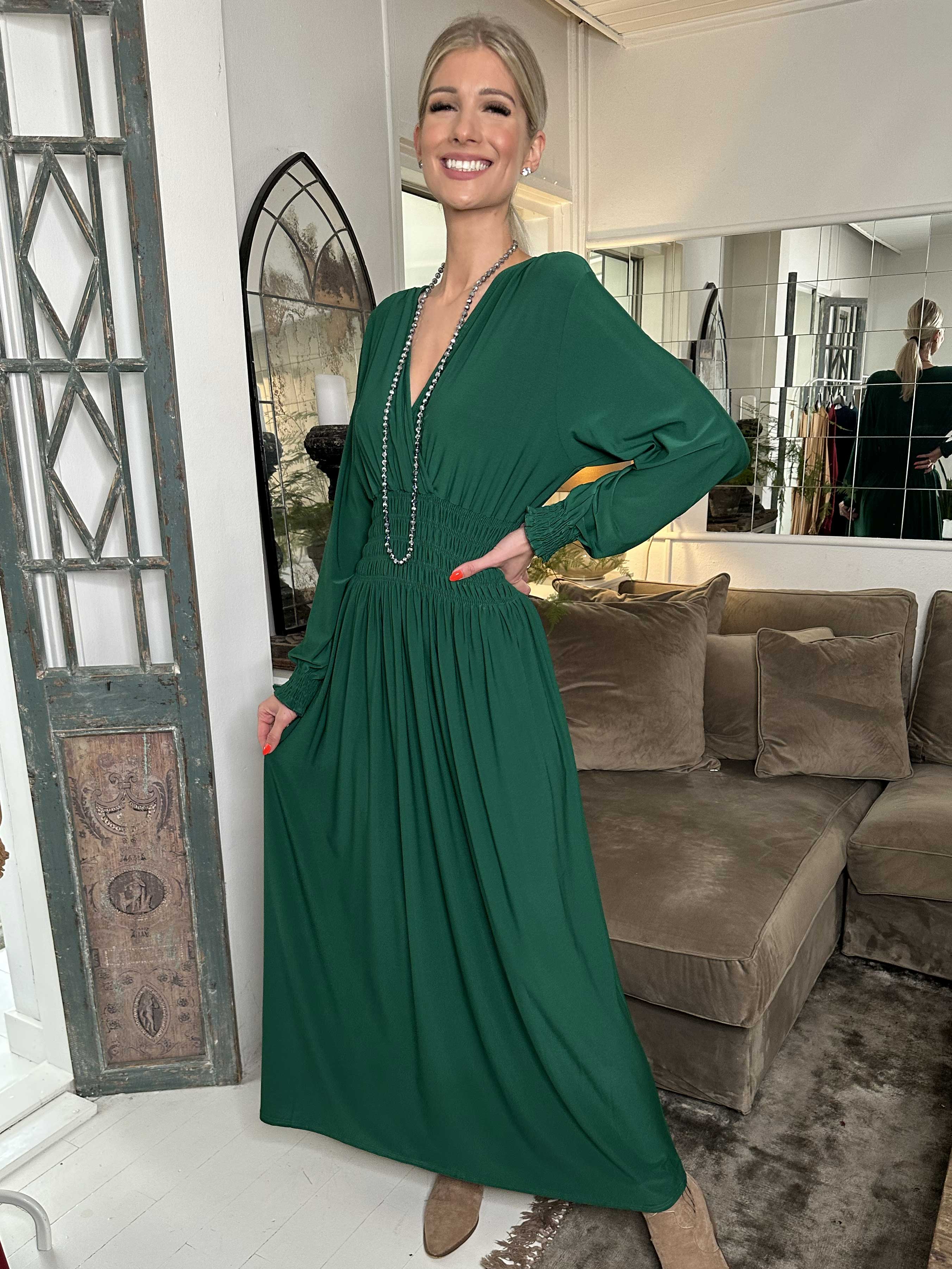 Pams Plain L/S - Elastisk kjole med smock og lange ærmer